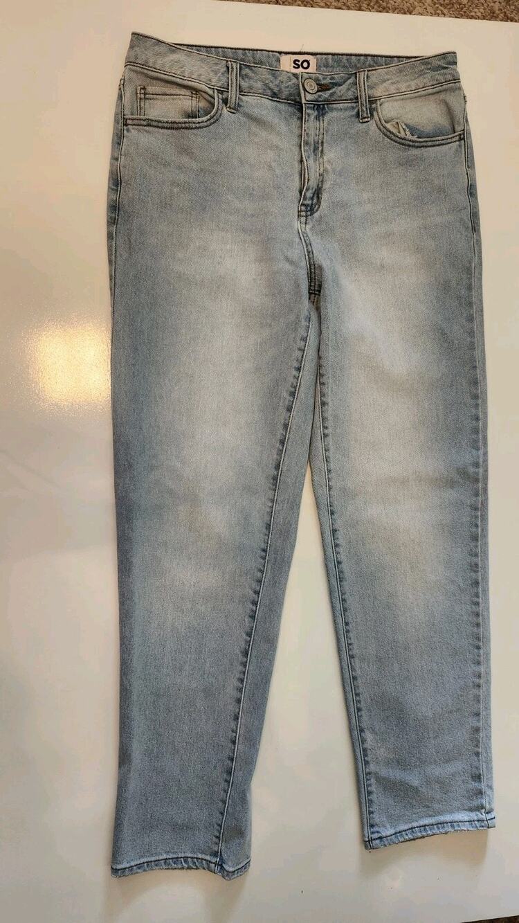 SO Women's Juniors Jeans Light Wash Denim Size 13 / 31W #433